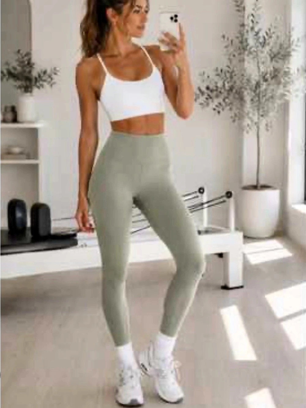Tna TnaBUTTER Atmosphere Hi-Rise Legging Sage Green Small